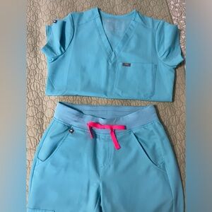 Limited Edition Figs Scrub set